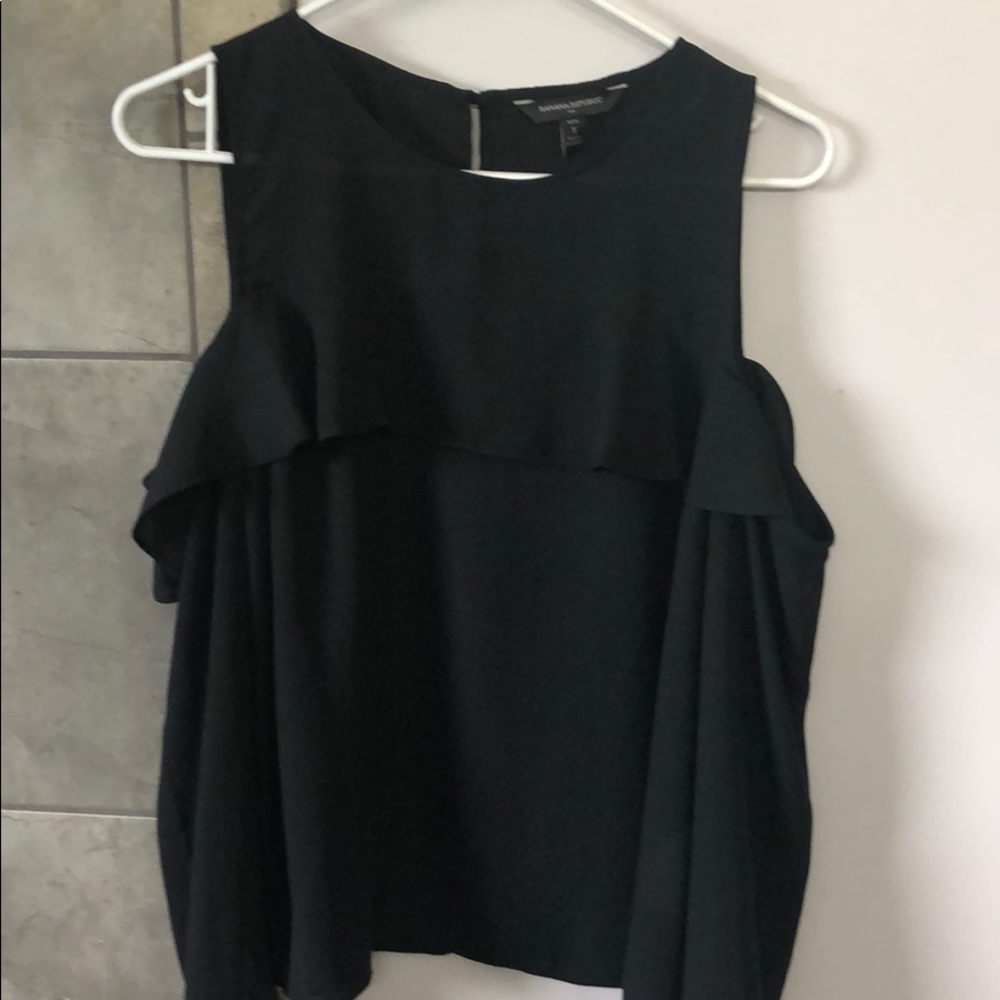 Cold shoulder long sleeve black blouse